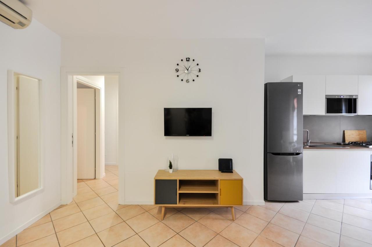 Caseospitali - Casa Cri&Eli, Super Trilocale Con Terrazzo In Zona Lambrate Per 5 Milano Eksteriør bilde